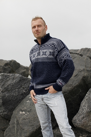 Stort online udvalg i ægte Norske Sweaters fra Norwool & Gjestal af 100% ren ny uld