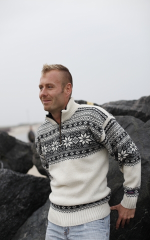 Sweater fra Norge i Telemark design & 100% ren uld